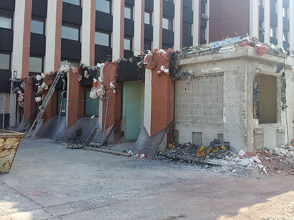 Destruction de l'Hotel de police