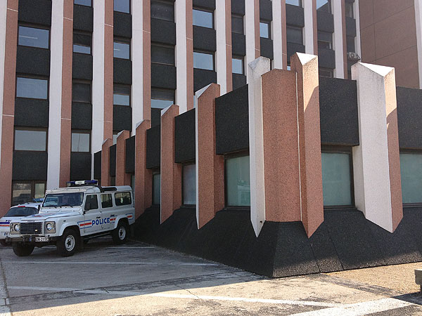 Destruction de l'Hotel de police